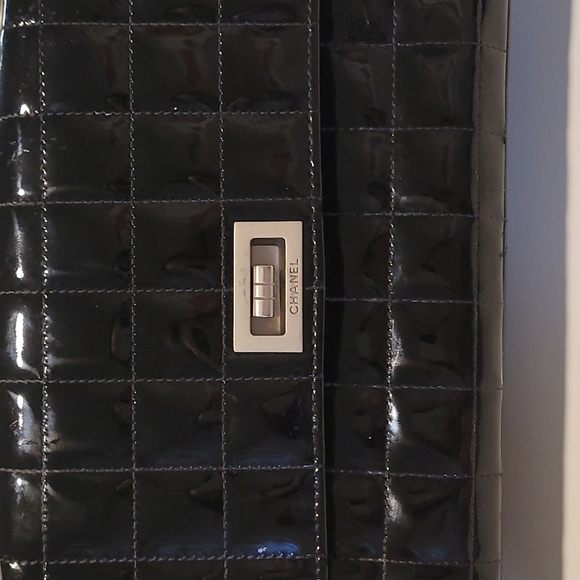 CHANEL (AUTHENTIC) - Picture 5 of 5